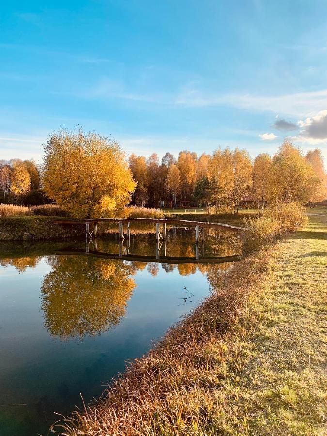 Rajskie Siedlisko Smykow Esterno foto